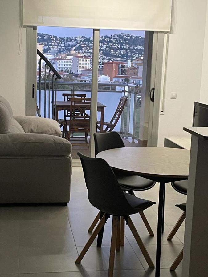Magnifico Apartamento Cerca De La Playa Con Piscina - Roses Eksteriør bilde