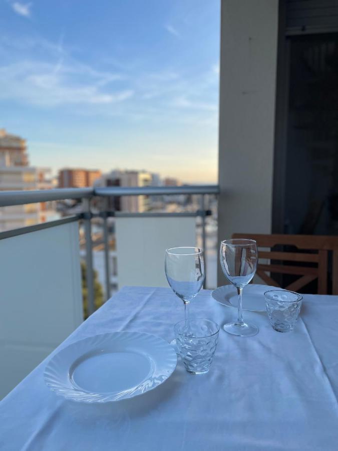 Magnifico Apartamento Cerca De La Playa Con Piscina - Roses Eksteriør bilde